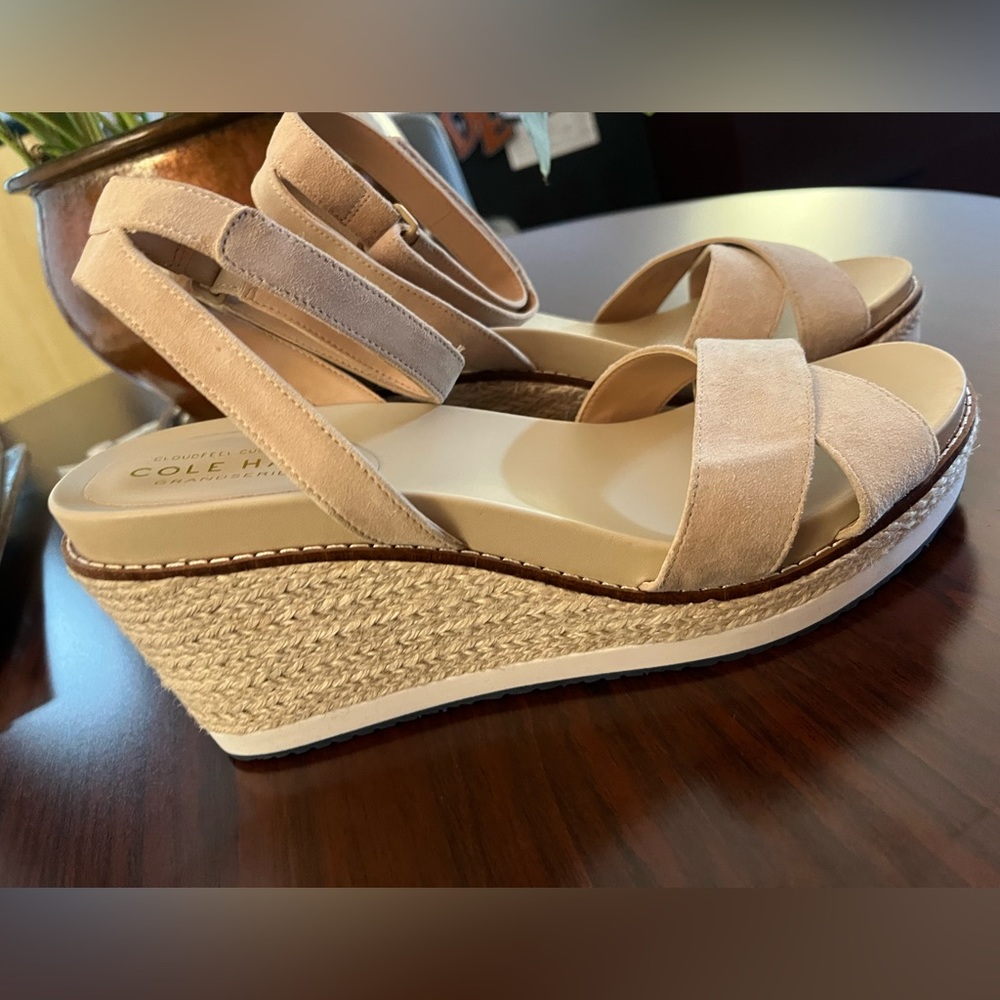 COLE HAAN CLOUD Sesame Suede Espadrille Leather Wedge Size 9.5 B
